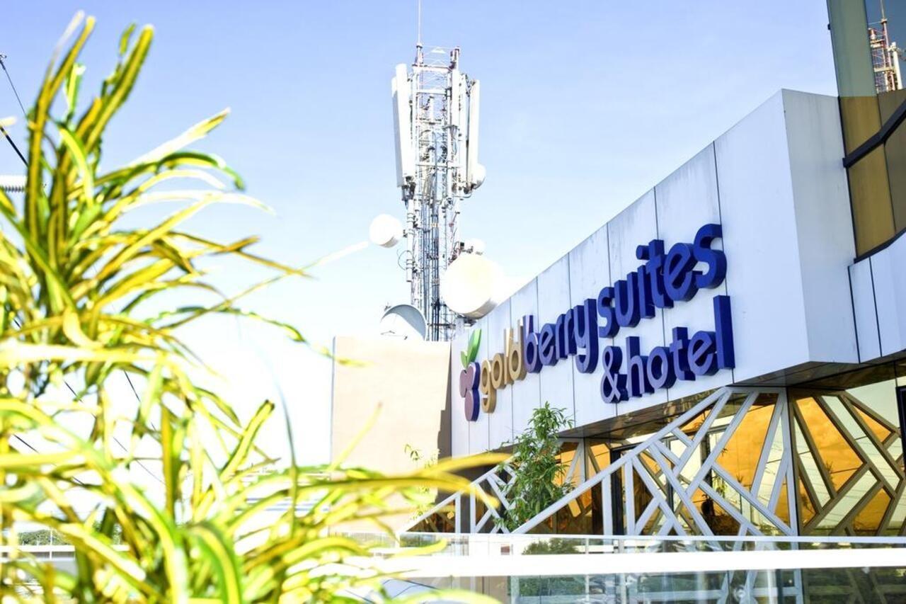 Goldberry Suites & Hotel Mactan Lapu-Lapu City Exterior foto