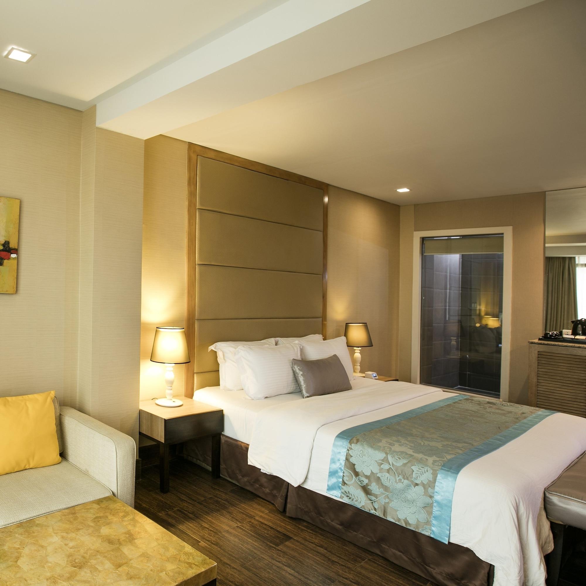 Goldberry Suites & Hotel Mactan Lapu-Lapu City Exterior foto