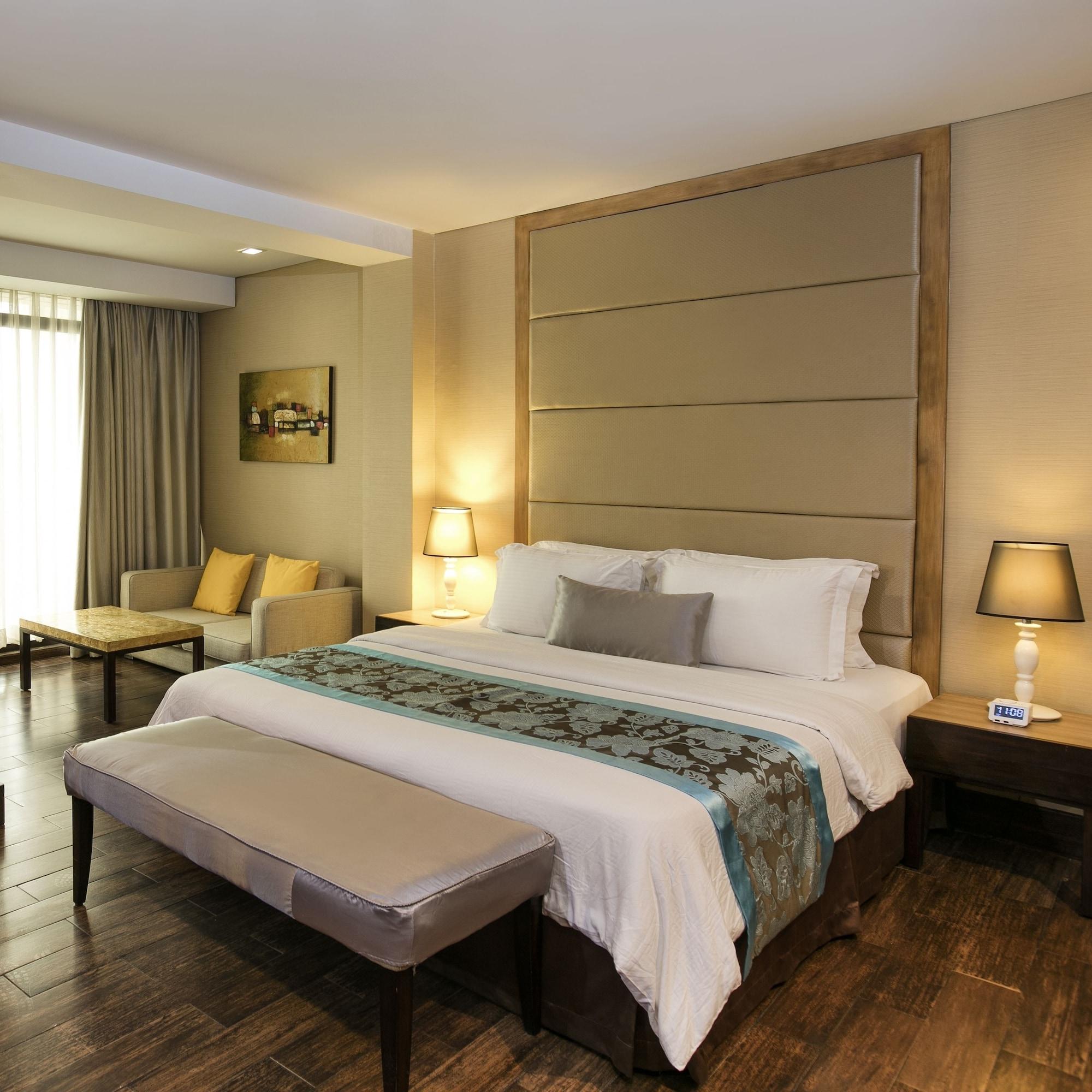 Goldberry Suites & Hotel Mactan Lapu-Lapu City Exterior foto