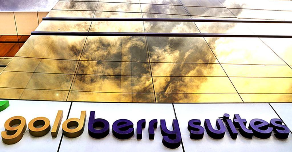Goldberry Suites & Hotel Mactan Lapu-Lapu City Exterior foto